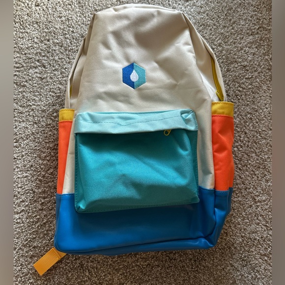 NEW LIQUID IV BACKPACK - Picture 1 of 4